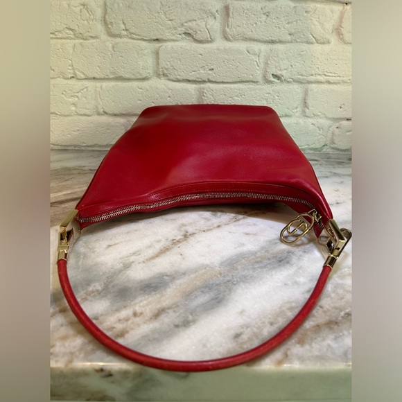 Gucci Red Leather Handbag - Picture 6 of 7